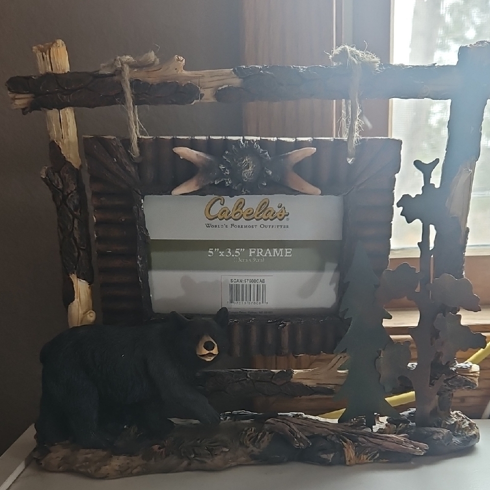 Cabela's Rustic Bear Photo Frame - Brown and Black